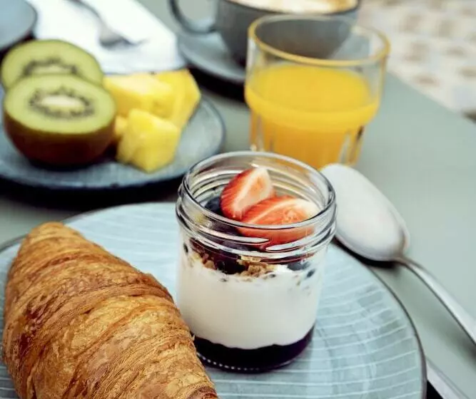 בית מלון כפרי Condominio Monti Boutique