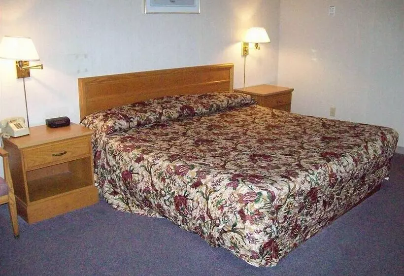 Отель Courtesy Inn