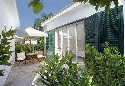 هتل Esperidi Resort Village