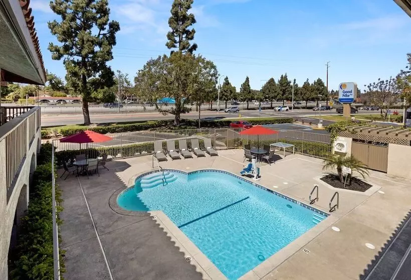 호텔 Good Nite Inn Camarillo