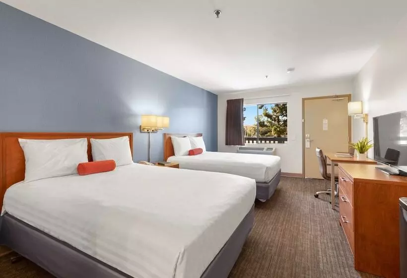 호텔 Good Nite Inn Camarillo