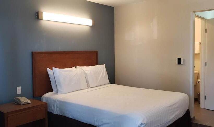 فندق Good Nite Inn Camarillo