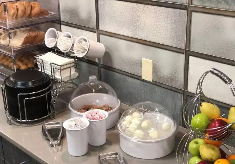 בית מלון כפרי Grand Harbor Resort And Waterpark