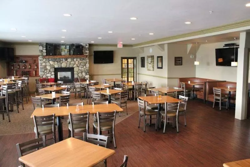 酒店 Grand View Inn & Suites