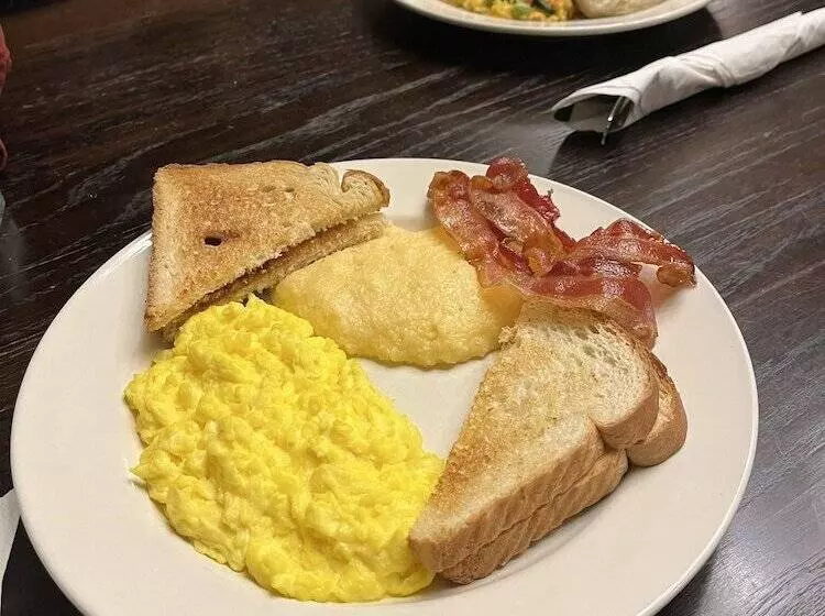 호텔 Green Park Inn