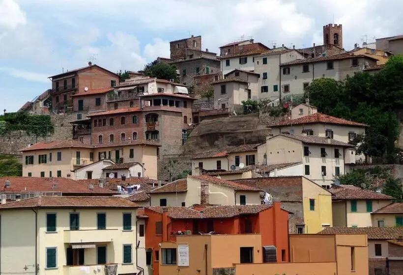 בית מלון כפרי I Fiorino