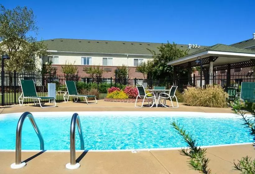 בית מלון כפרי Intown Suites Extended Stay Decatur Al