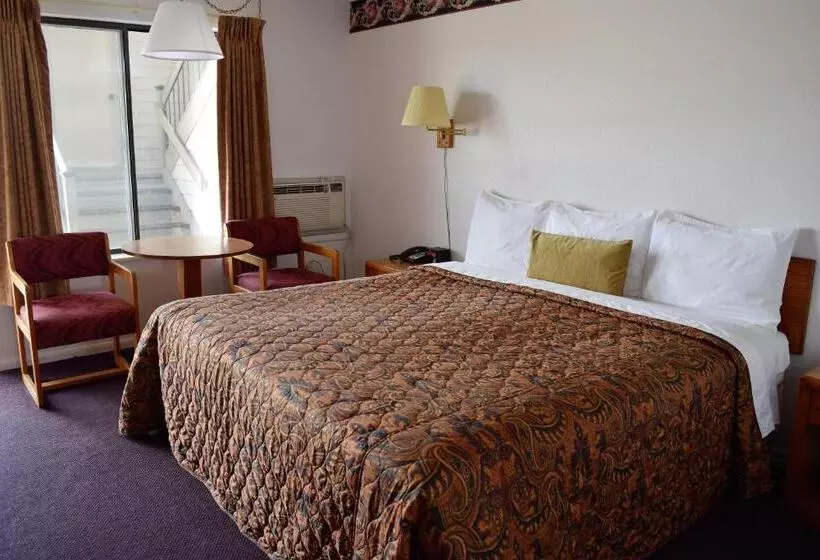 Отель Littletree Inn