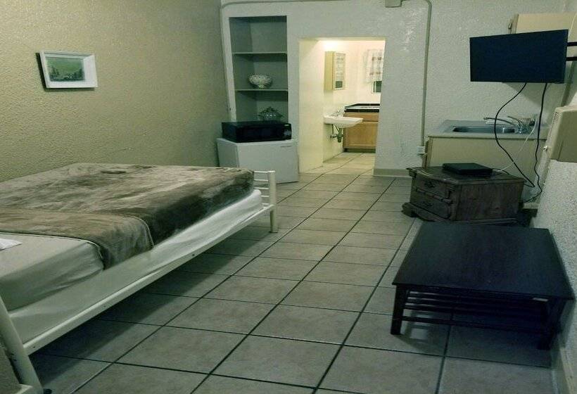 ホテル Monterey Inn