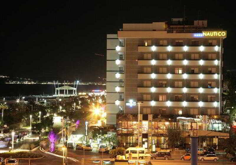 هتل Nautico