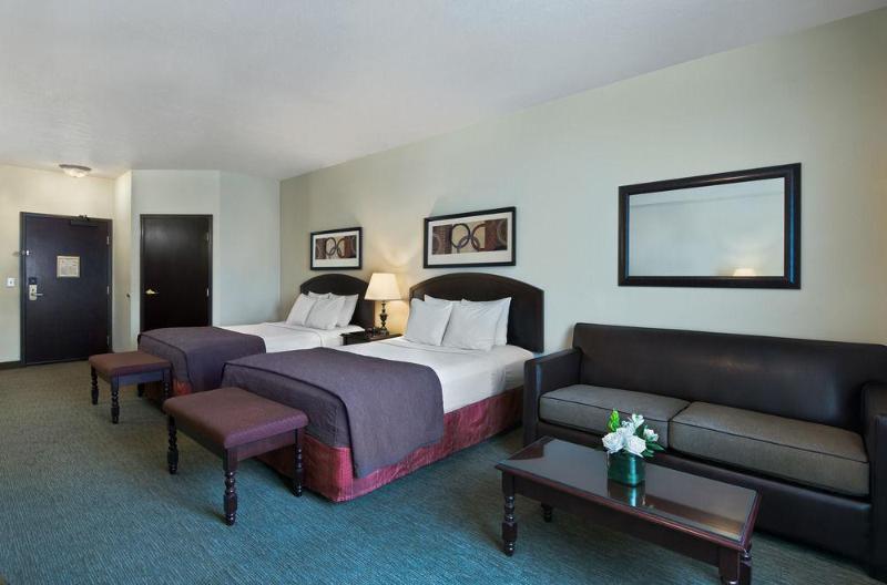 Отель Oxford Suites Spokane Valley