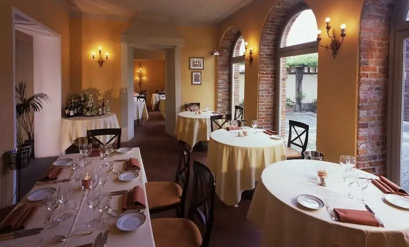 هتل Sina Villa Matilde