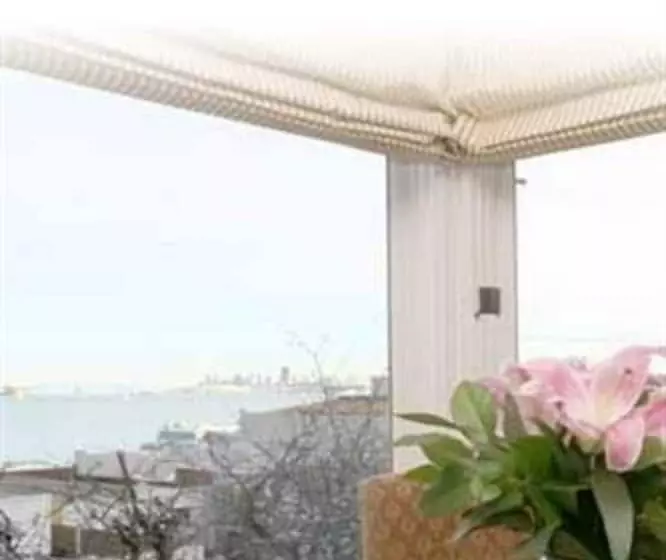 فندق The Gables Inn Sausalito