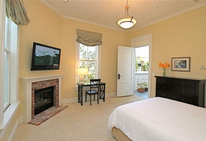 هتل The Gables Inn Sausalito