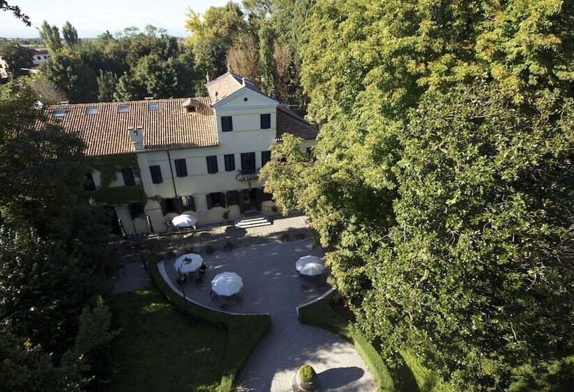 בית מלון כפרי Villa Alberti