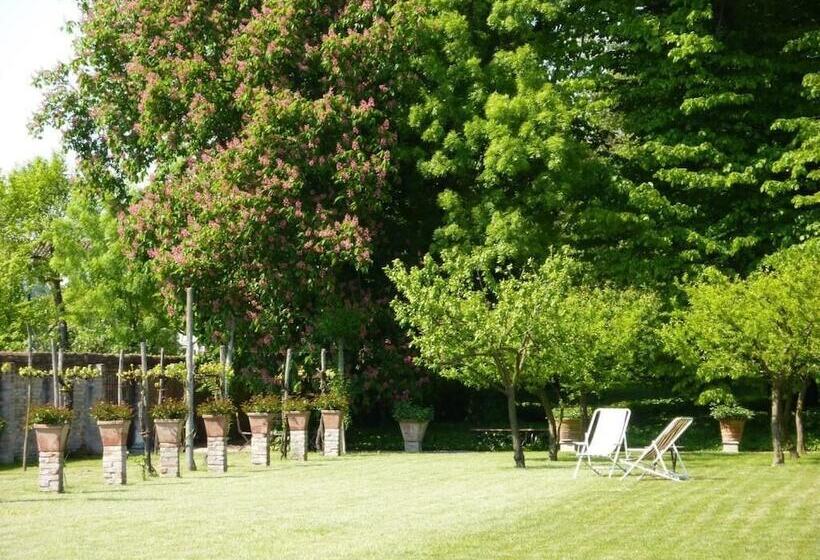 בית מלון כפרי Villa Alberti