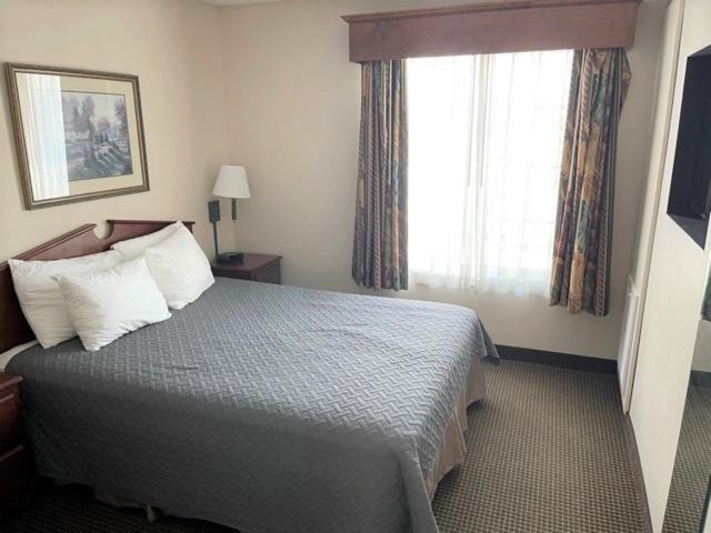 River Hills Hotel  Mankato