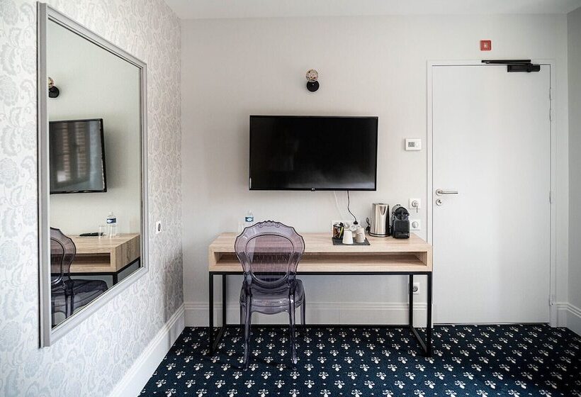 هتل Les Jardins De Josephine  Le Manoir