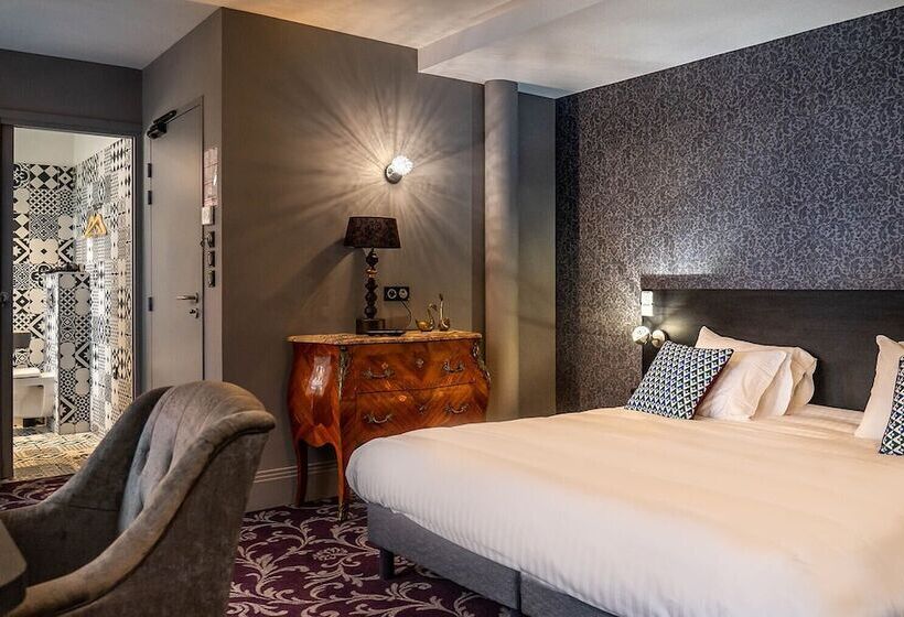 هتل Les Jardins De Josephine  Le Manoir