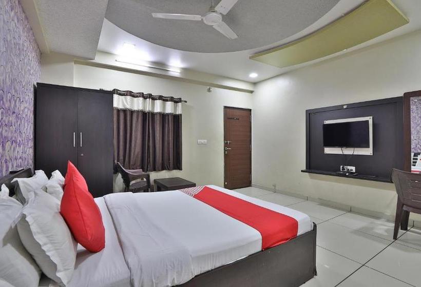 فندق Oyo 44206  Saurashtra