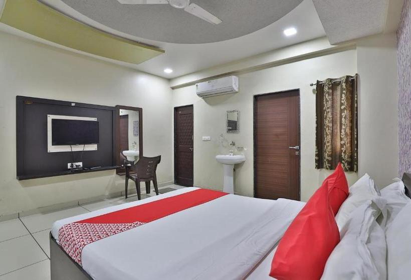 فندق Oyo 44206  Saurashtra