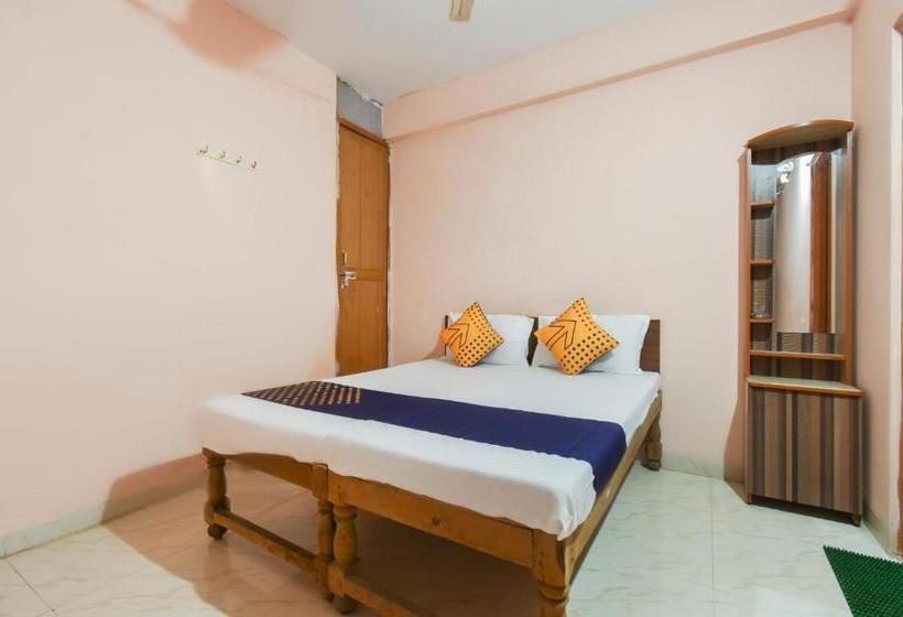 酒店 Spot On 65499 Tirupati Lodge