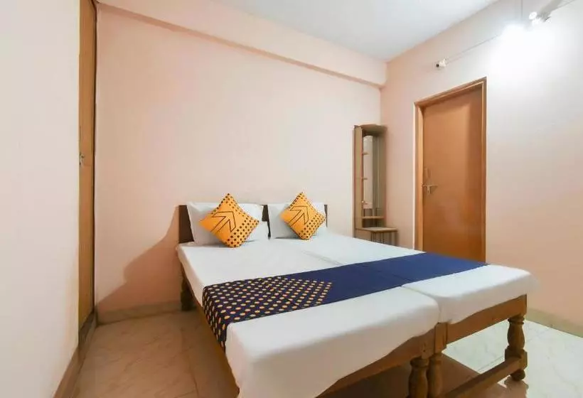 Hotelli Spot On 65499 Tirupati Lodge