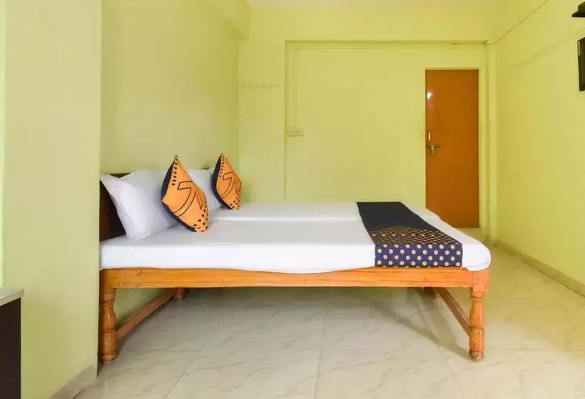 Hotelli Spot On 65499 Tirupati Lodge
