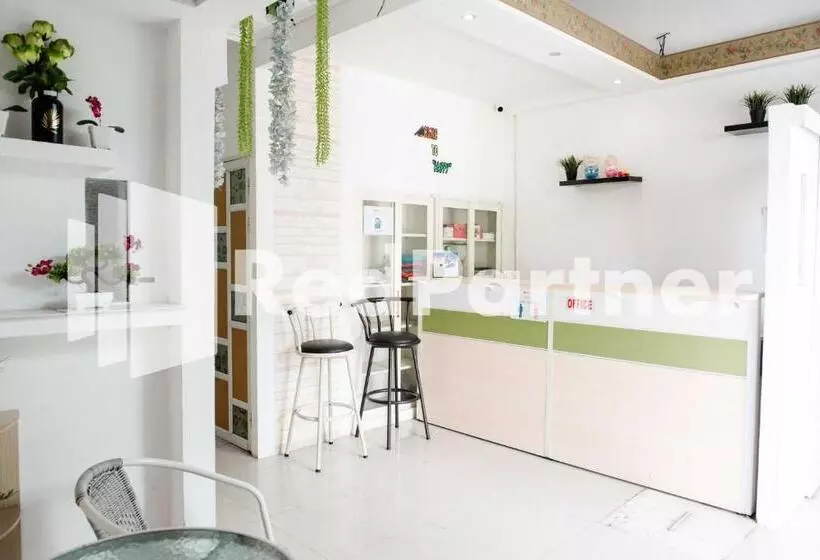 Majatalo Happy Inn Puspo Mitra Reddoorz