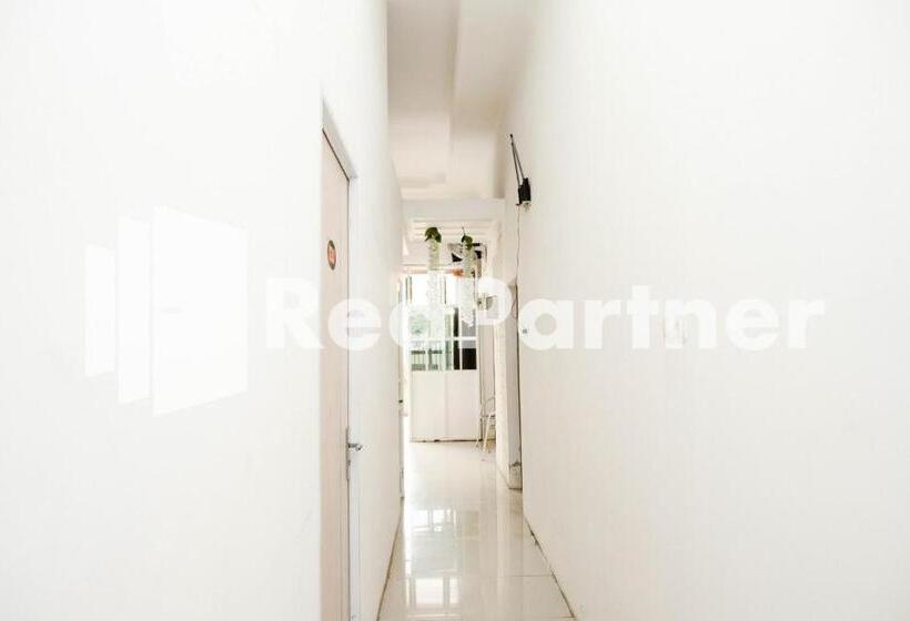 פנסיון Happy Inn Puspo Mitra Reddoorz