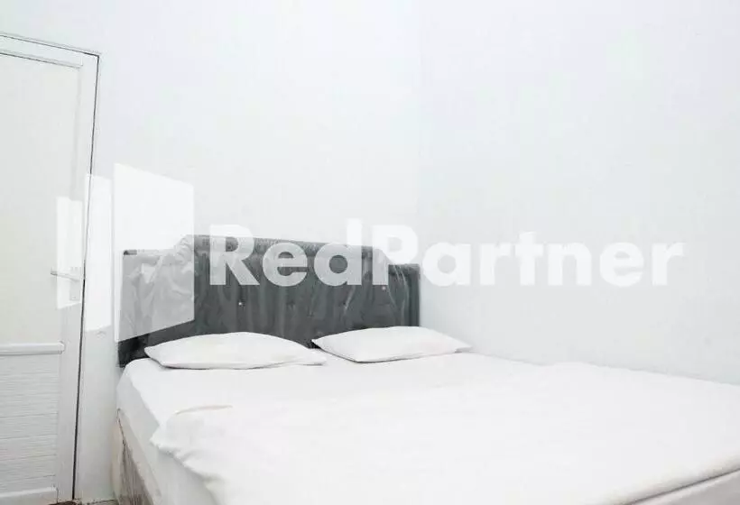 Majatalo Happy Inn Puspo Mitra Reddoorz