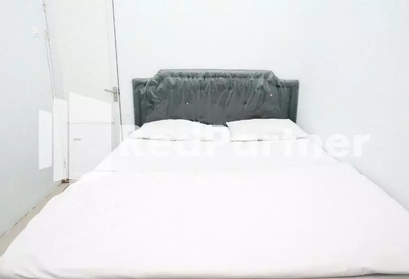 Majatalo Happy Inn Puspo Mitra Reddoorz