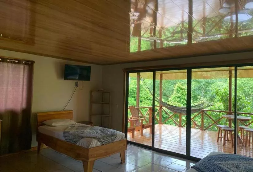 ペンション Villa With Primary Forest View