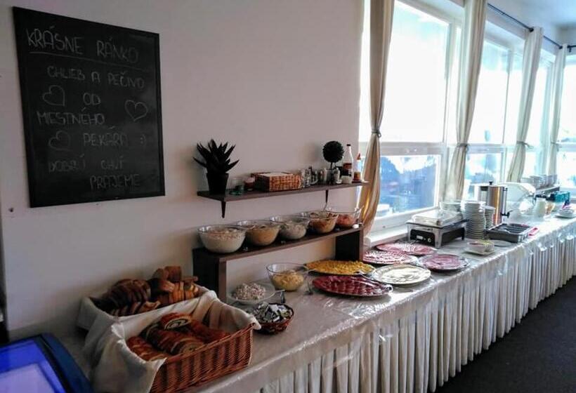 הוסטל Chata Kosodrevina Turistická Ubytovňa