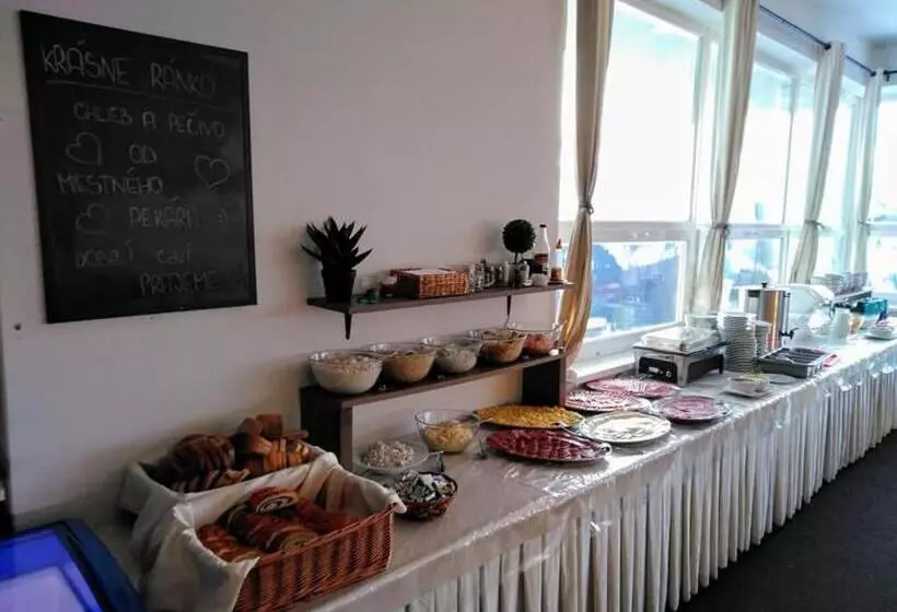 ユースホステル Chata Kosodrevina   Turistická Ubytovňa