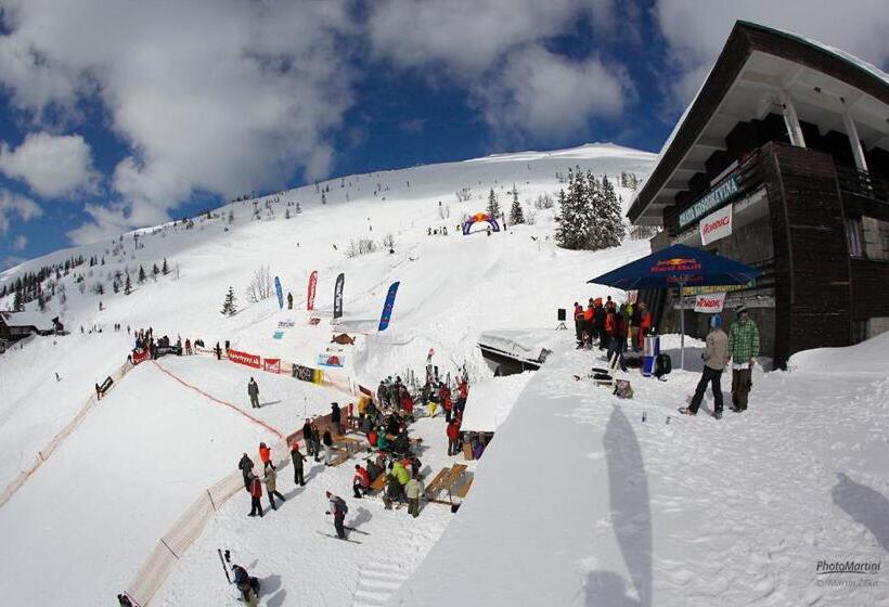 הוסטל Chata Kosodrevina Turistická Ubytovňa