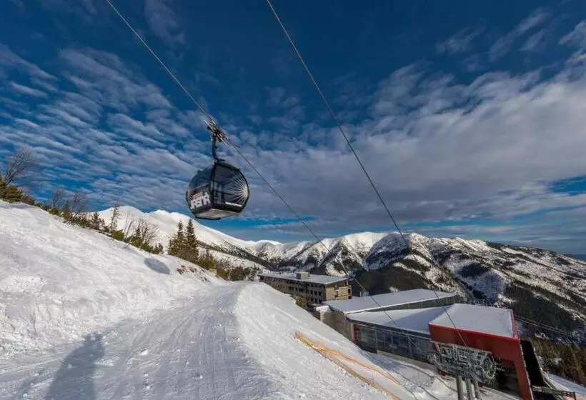 ユースホステル Chata Kosodrevina   Turistická Ubytovňa