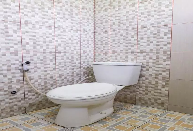 هتل Oyo 3830 Dfarys Gh Syariah