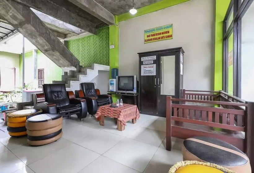 هتل Oyo 3830 Dfarys Gh Syariah