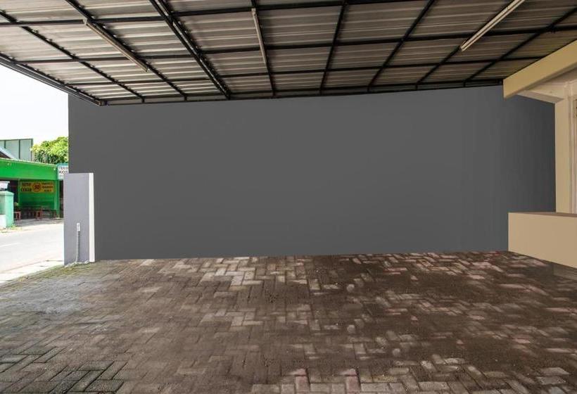 Otel Oyo Life 3358 Griya Aisyah Residence 2