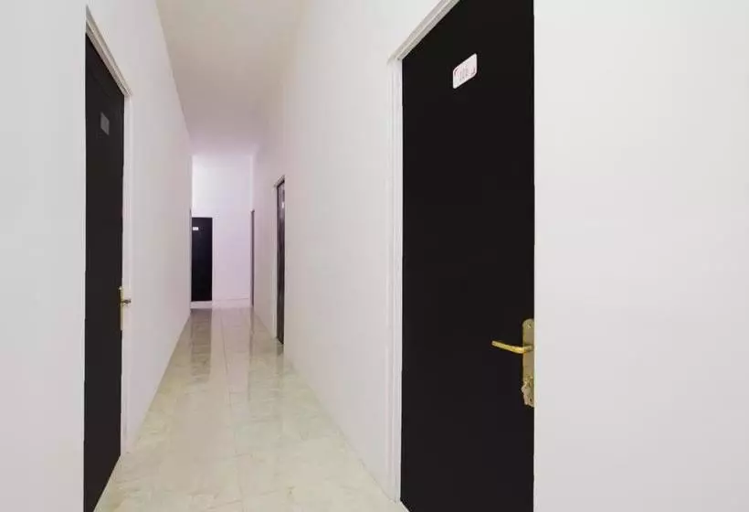 ホテル Oyo Life 3358 Griya Aisyah Residence 2