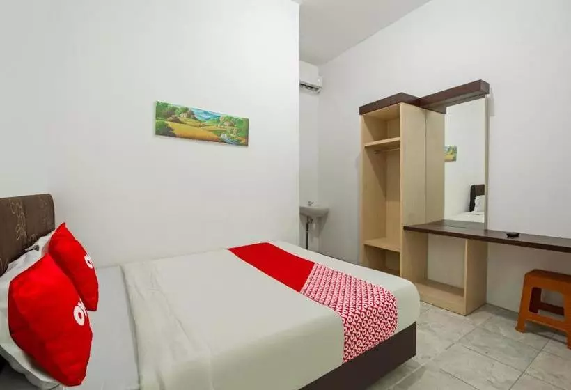 ホテル Oyo Life 3358 Griya Aisyah Residence 2