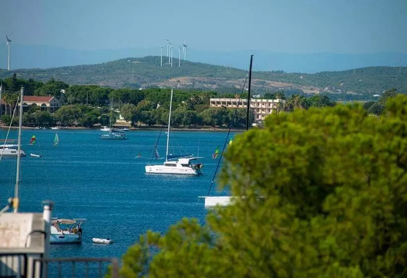 Huzur Royal