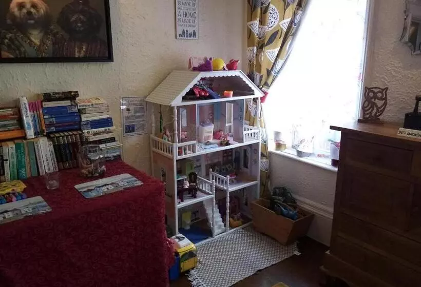 Majatalo Schofield Guest House