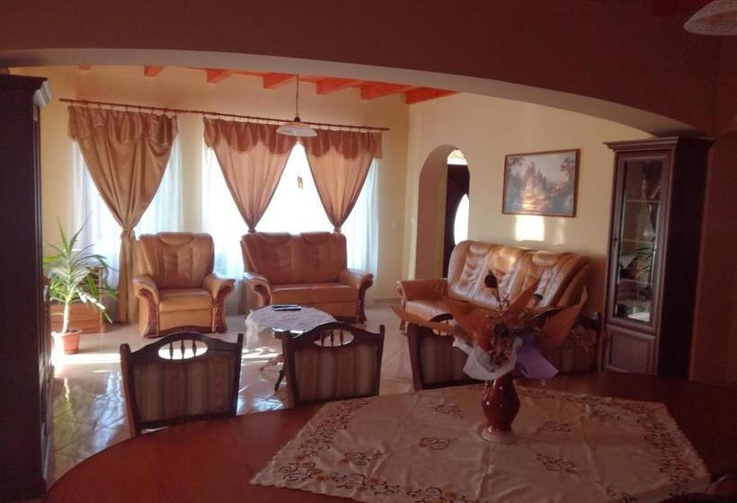 ペンション Tordai Vendégház