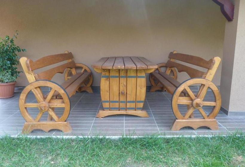 ペンション Tordai Vendégház