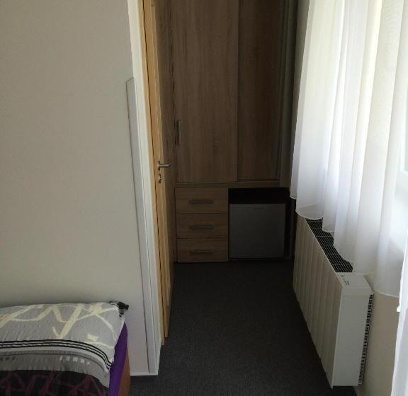 ペンション Villa Marcus