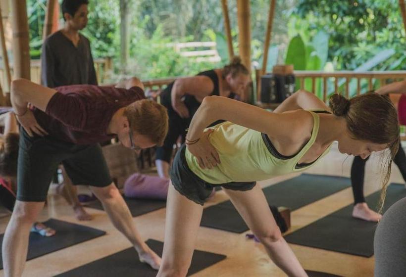 리조트 Shanti Toya Ashram