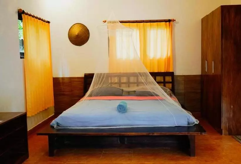 استراحتگاه Shanti Toya Ashram