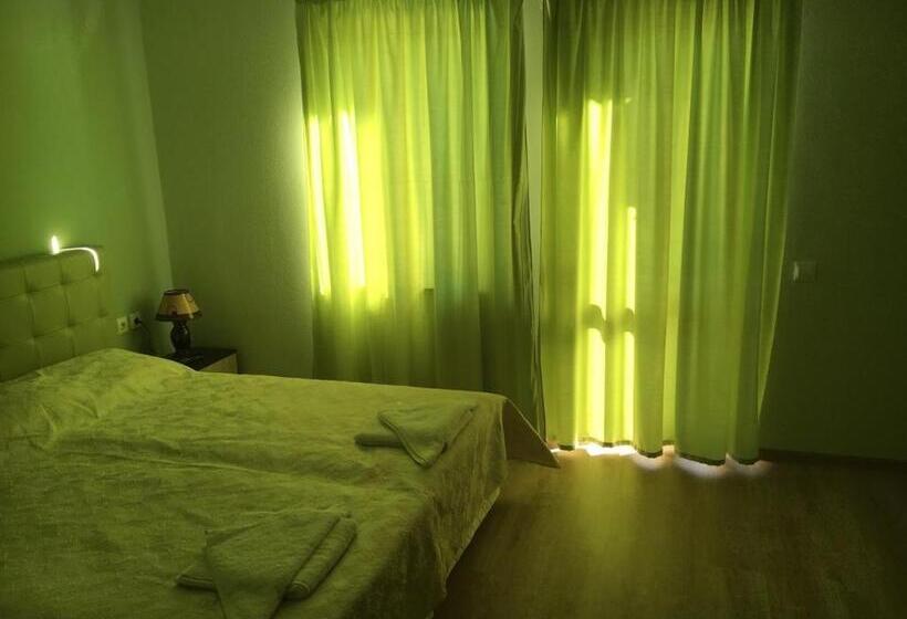 منتجع комплекс тянкови къщи